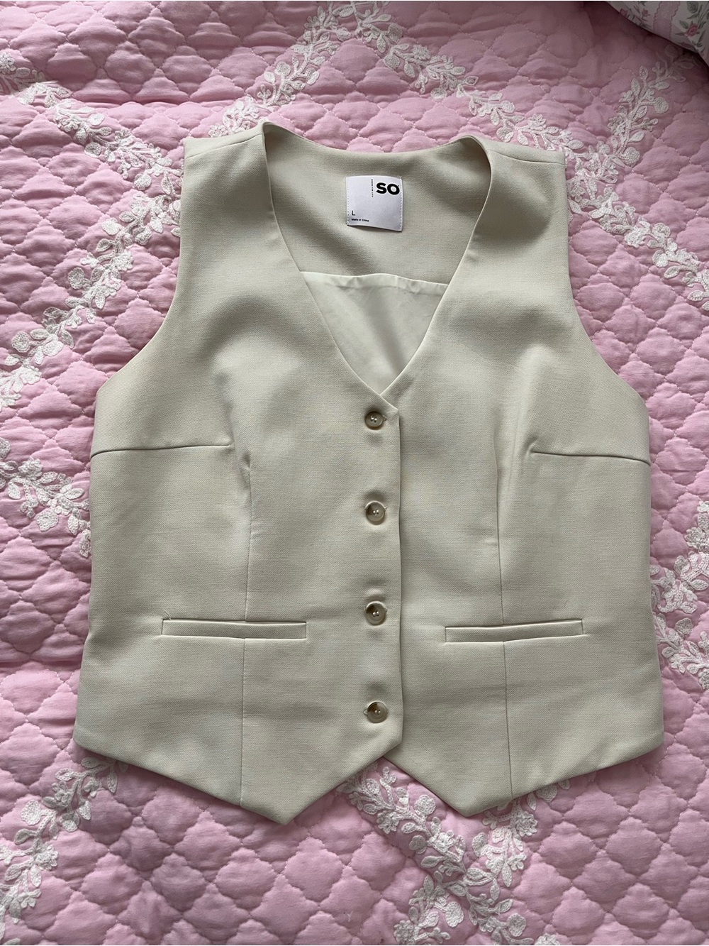SO Cream Button-Front Tailored Vest